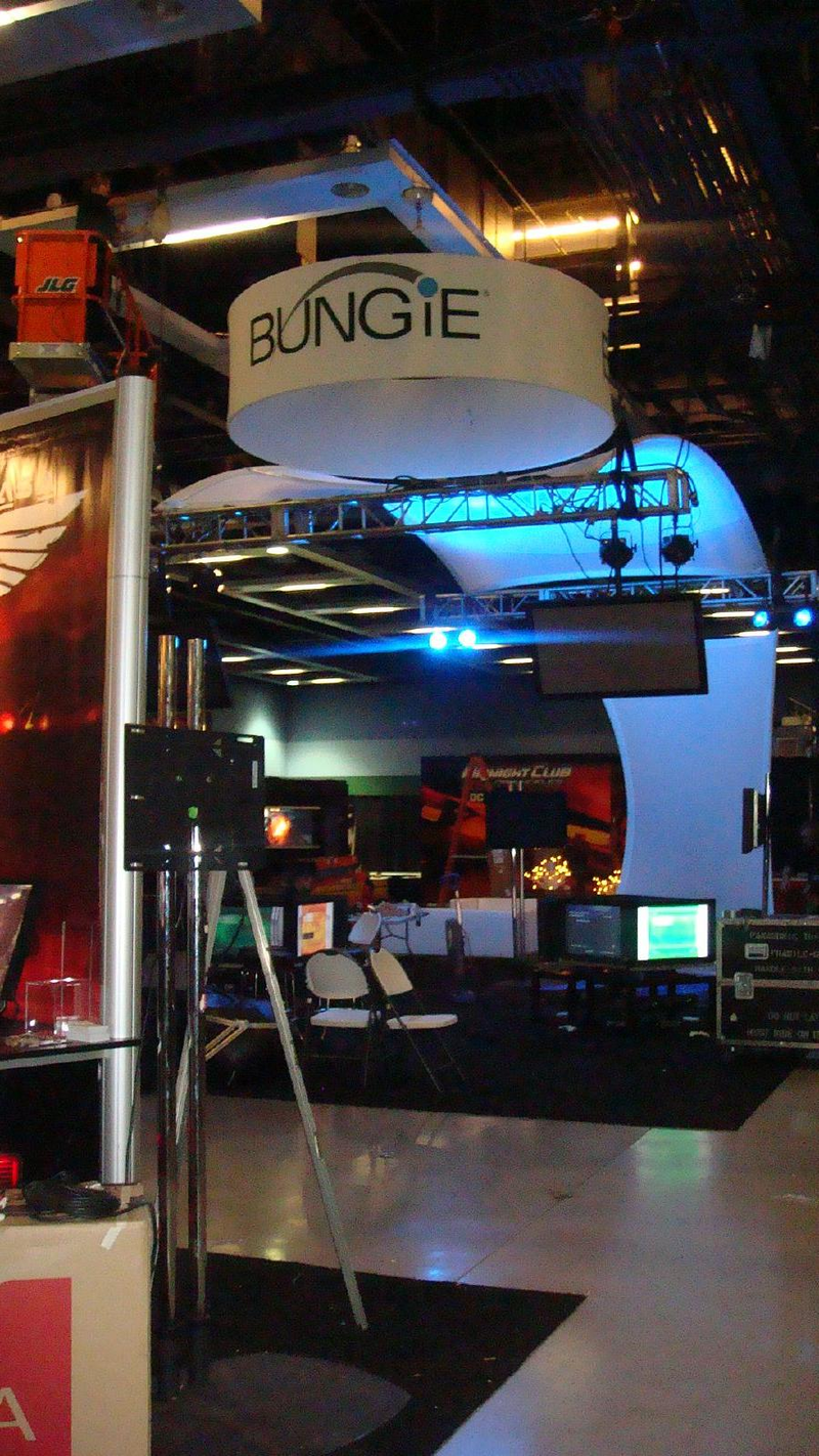 Illustration for article titled Breaking: An Early Look at the PAX Exhibit Floor